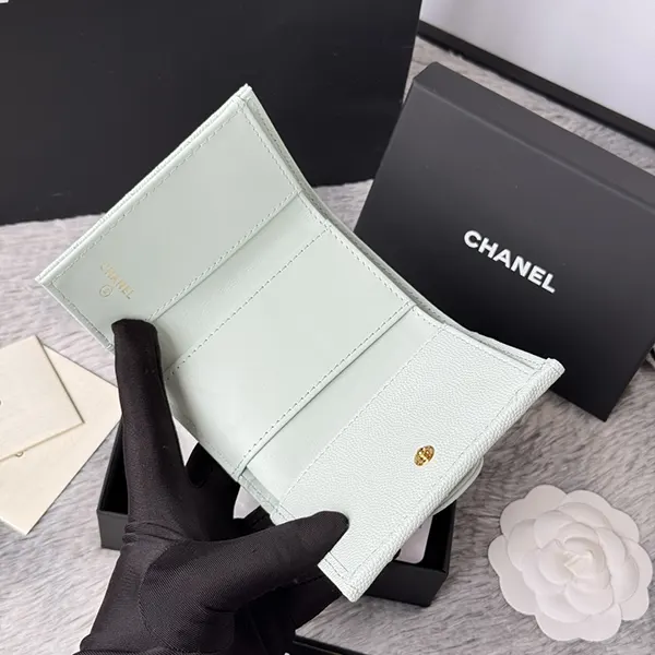 大人気!シャネル クラシック フラップ カードケース shs81068