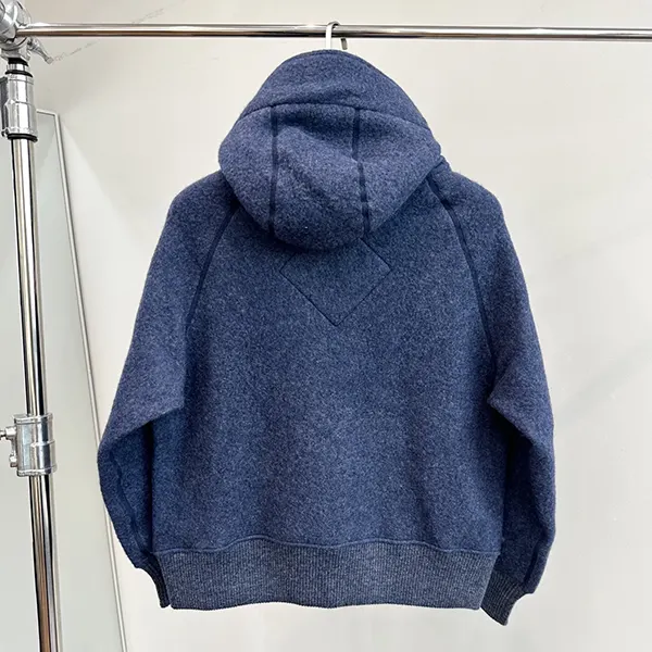 n級品 おすすめ カナダグース コピー チリワック ボンバー カインド フリース Caw22345