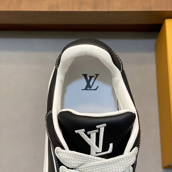 【上品デザイン♪】ルイヴィトンスーパーコピー★LV ティルテッド スニーカー 1AJWDD