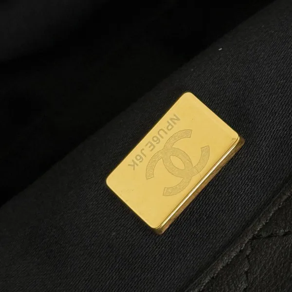 お洒落なフォルム【シャネルスーパーコピー】ラージ ホーボー バッグ 26C AS5967