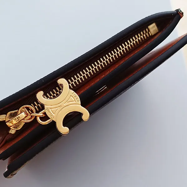 セリーヌ ジップ付きカードホルダー 偽物/ トリオンフキャンバス 10M102CQH