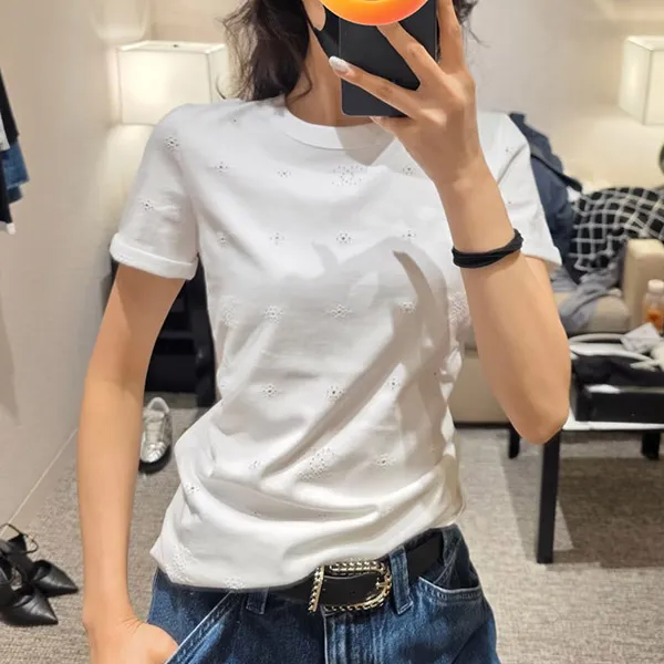 【抜け感パンチングが映える♡】シャネル 26P 新作Tシャツ スーパーコピー P81381