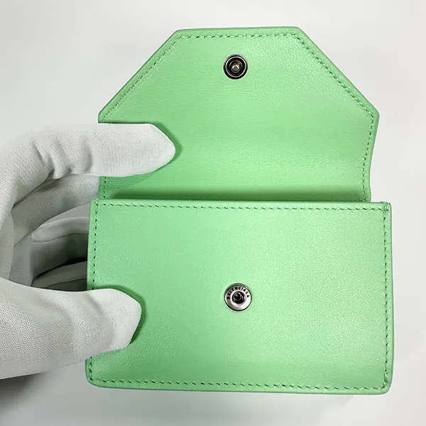 バレンシアガ ENVELOPE 三つ折り ミニ財布 コピー 7367302