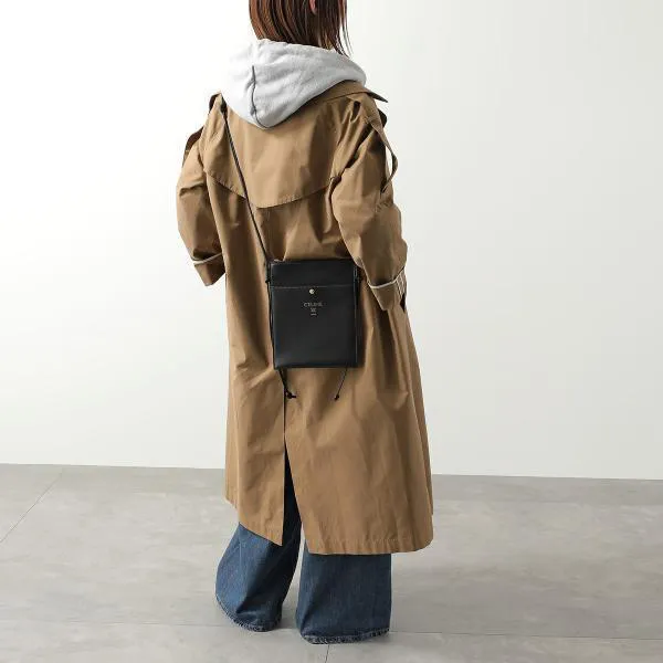26年春夏 セリーヌ ショルダーバッグ コピー SHARP POUCH シャープポーチ 10P812K05