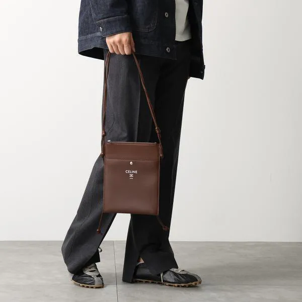 26年春夏 セリーヌ ショルダーバッグ コピー SHARP POUCH シャープポーチ 10P812K05