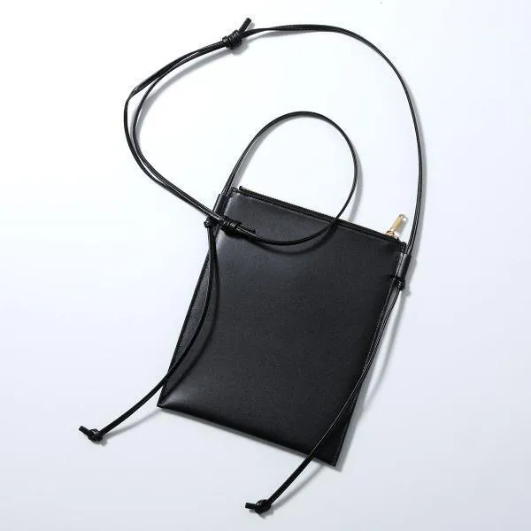 26年春夏 セリーヌ ショルダーバッグ コピー SHARP POUCH シャープポーチ 10P812K05