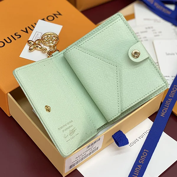 彩りと品格◎*ルイヴィトン* ポケットウォレット・LV チャーム M28273 vul84113
