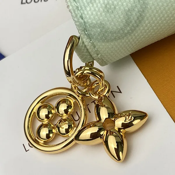 彩りと品格◎*ルイヴィトン* ポケットウォレット・LV チャーム M28273 vul84113