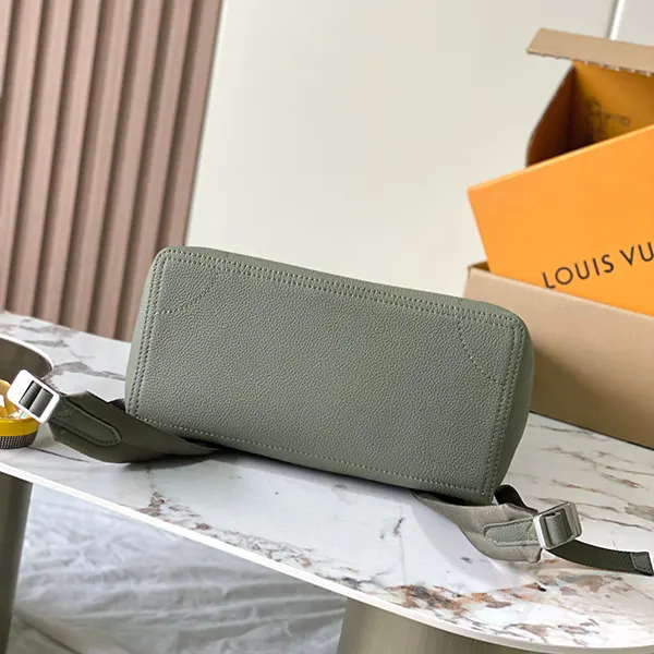 絶対欲しい!ルイヴィトン スティーマー バッグパック 偽物 vus35224