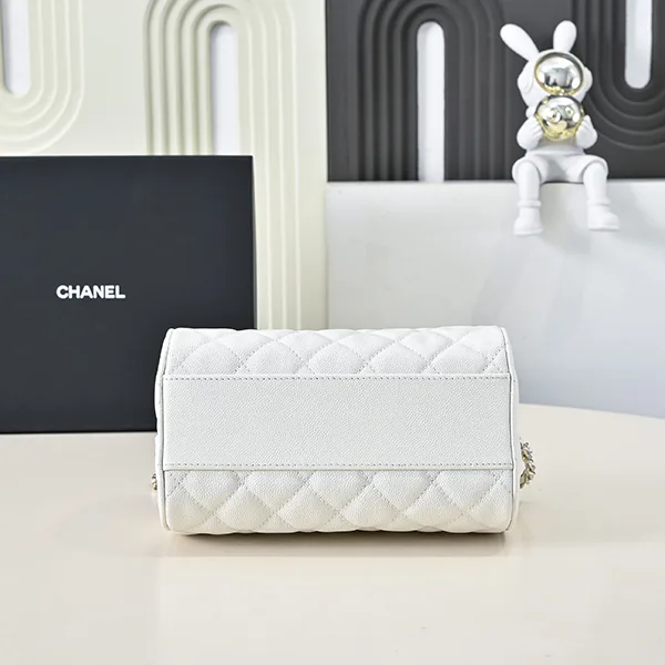 【丸いフォルムがおしゃれ♪】シャネル 25K ボーリングバッグ コピー AP4474B10583