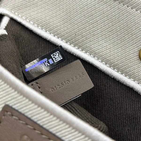 クロエ CHLOE トートバッグ 偽物 CHLOE CARRY CHC25SS91