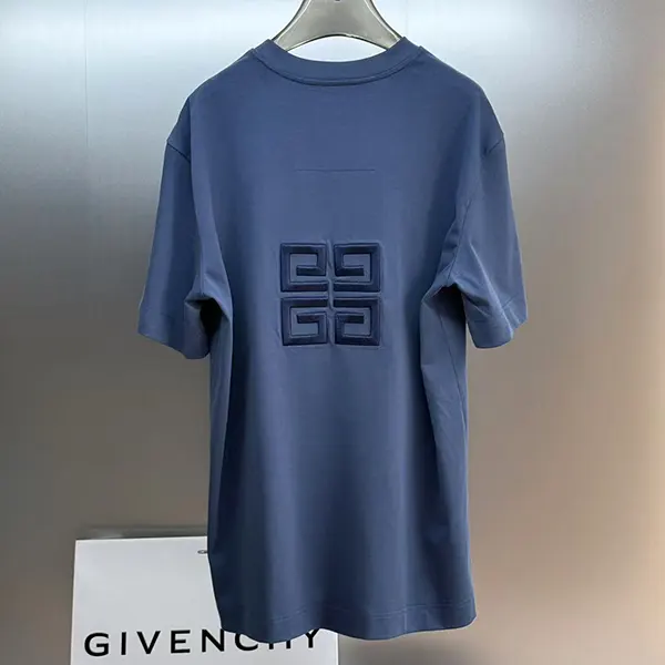 注目★ ジバンシィ スリムフィットコットンTシャツ jik34027