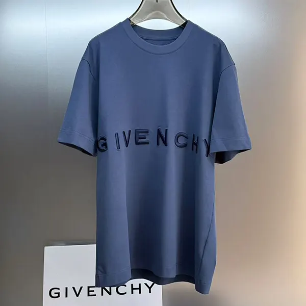 注目★ ジバンシィ スリムフィットコットンTシャツ jik34027