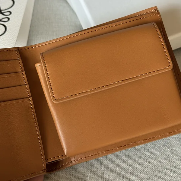 ギフトに最適 ロエベパズル バイフォールド 二つ折り財布☆ C510302X21