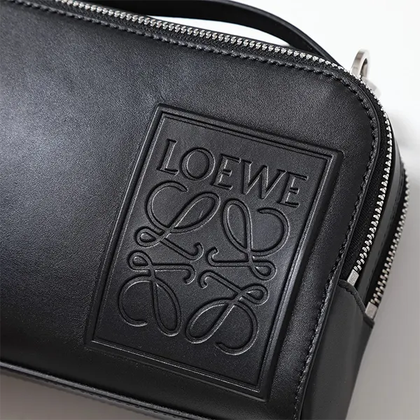 ロエベ カメラバッグ 偽物 ミニ クロスボディバック lov77223