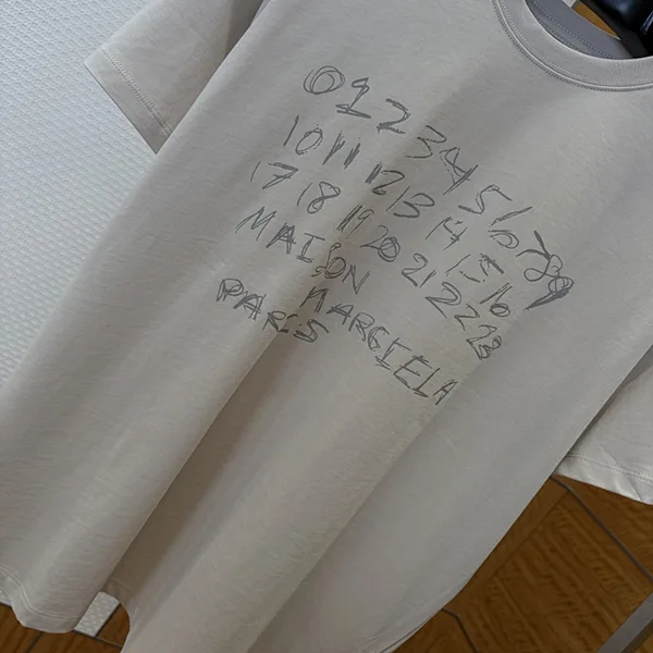メゾンマルジェラ 数字入りコットンTシャツ コピー Mad96572