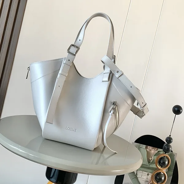 ロエベ ハンモック フリップ バッグ スーパーコピー low07975