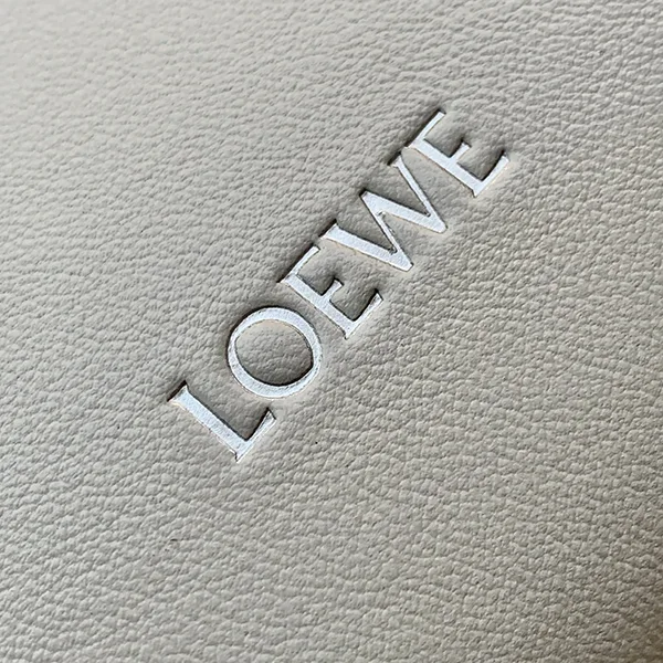 ロエベ ハンモック フリップ バッグ スーパーコピー low07975