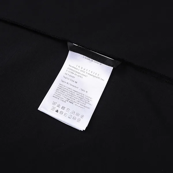 モンクレール コピー グラフィックエフェクトロゴTシャツ 8C000048