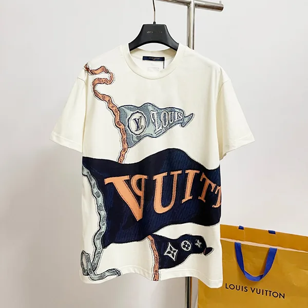 ルイヴィトン インターシャ グラフィックTシャツ コピー 半袖 1AIHZZ