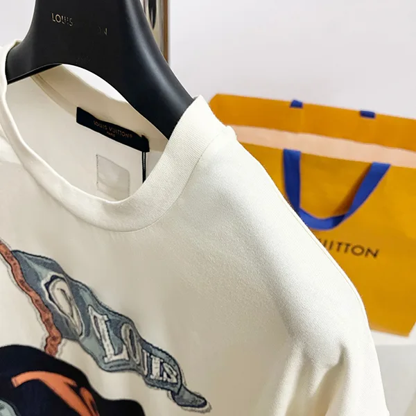 ルイヴィトン インターシャ グラフィックTシャツ コピー 半袖 1AIHZZ