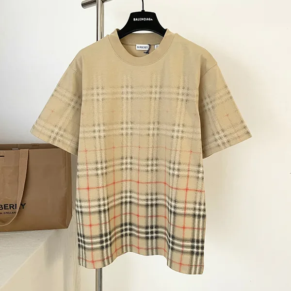 バーバリー グラデーションチェック コットンTシャツ 偽物 81190221