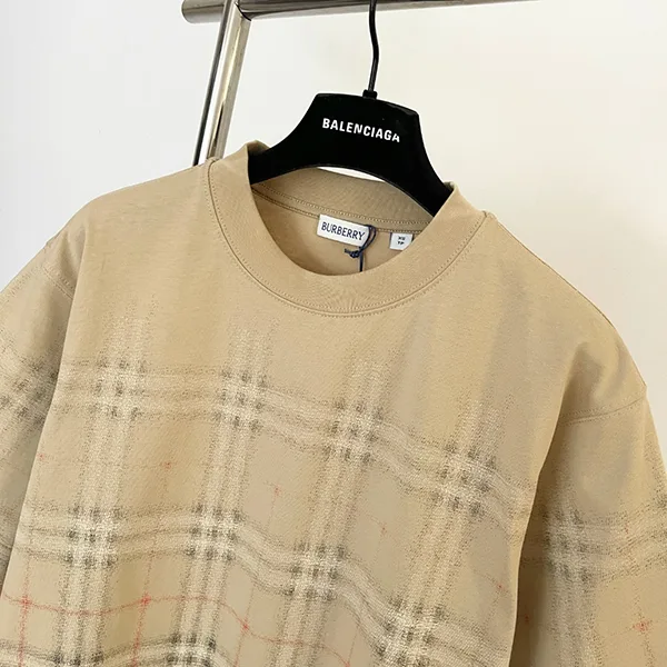 バーバリー グラデーションチェック コットンTシャツ 偽物 81190221