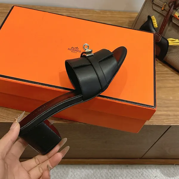 n級品 おすすめ エルメス エレガントなケリーバックル サンダル ern32927