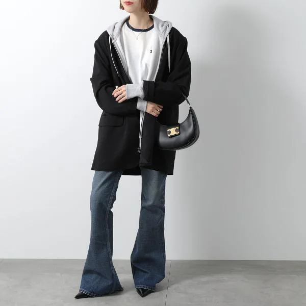 セリーヌ Tシャツ 2X94M671Q.01MA レディース 半袖 クルーネック カットソー トリオンフ刺繍 胸ポケット コットン オフホワイト他