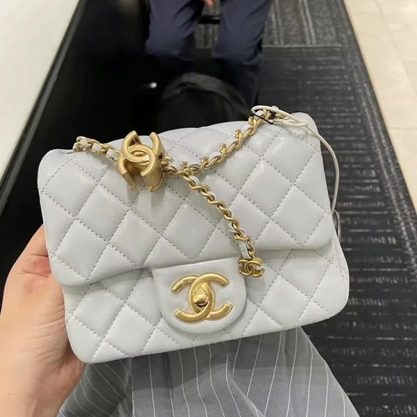【小さめで可愛い♪】シャネル★ミニフラップバッグ AS5758