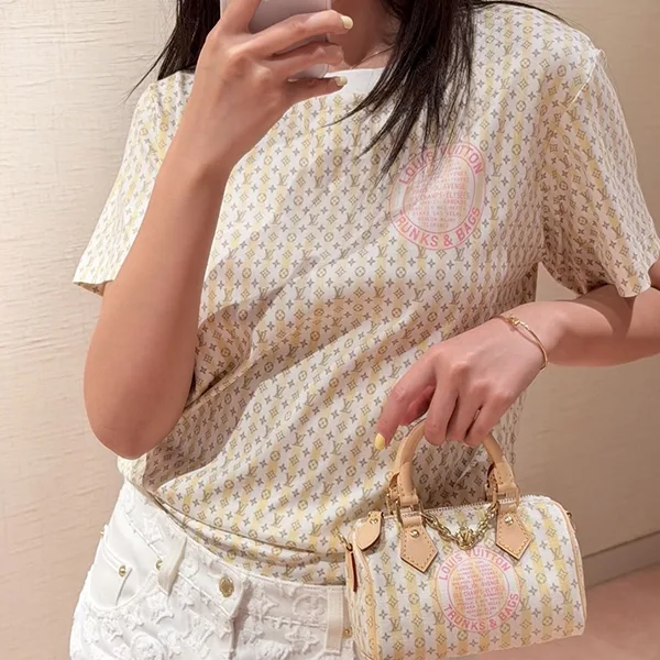 【お洒落♪】ルイヴィトン★モノグラム ストライプ Tシャツ 1AK0GJ