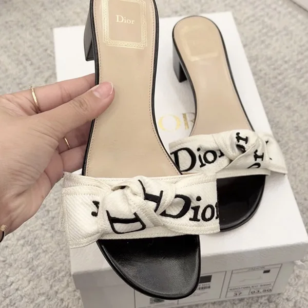 【アイコニックでエレガント♪】ディオール★JAdior ヒールスライド KDO708
