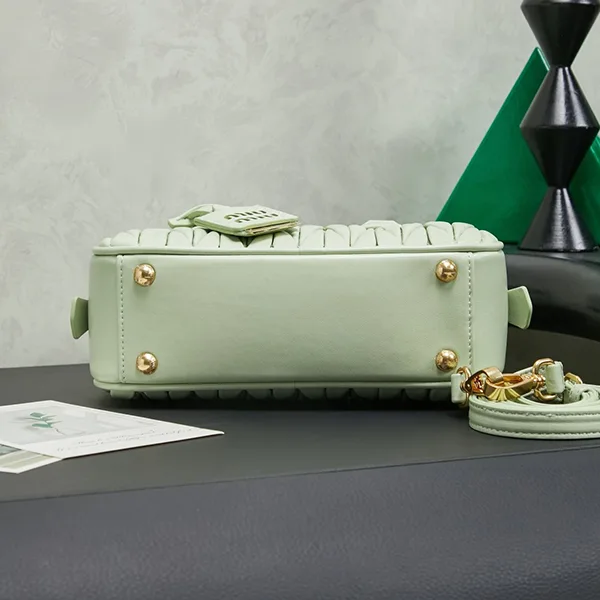 ★ミュウミュウ★レザー トップハンドル バッグ コピー★グリーン 5BB142AN88