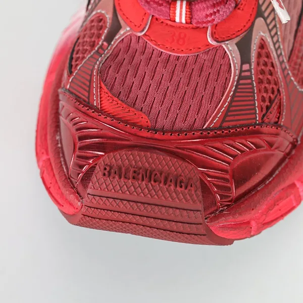 バレンシアガ 3XL コピー TOE SPRAY スニーカー ロゴ BB ダッド bak72476