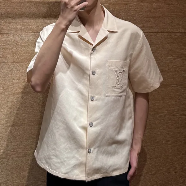 【透かし刺繍が存在感】ルイヴィトン★ショートスリーブシャツ 1AKCTS