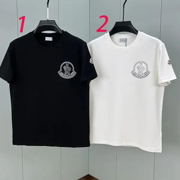 一目惚れ♪ モンクレール ロゴパッチ付 クルーネック半袖Tシャツ moc78903