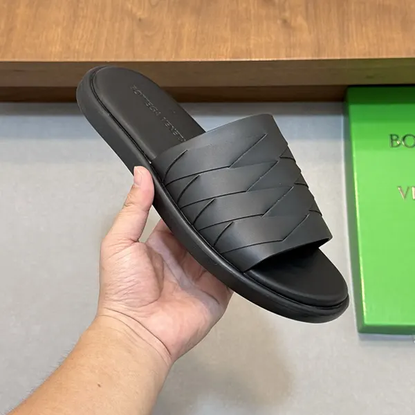 ボッテガヴェネタ N級品 ラバー フリンストン サンダル bop74296