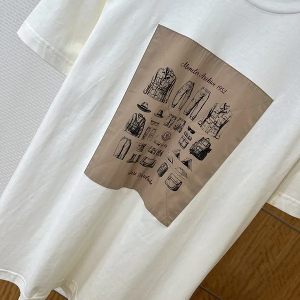 ★インナーでも映える★【モンクレール スーパーコピー】サファリワードローブTシャツ L10918C0