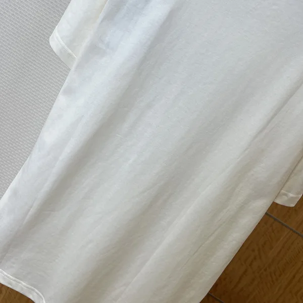 ★インナーでも映える★【モンクレール スーパーコピー】サファリワードローブTシャツ L10918C0