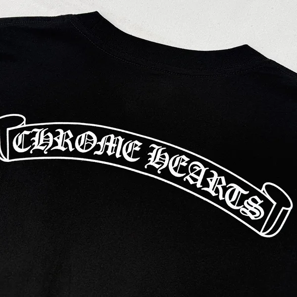 クロムハーツ スクロール Tシャツ コピー Scroll Tee blk Kuk82975