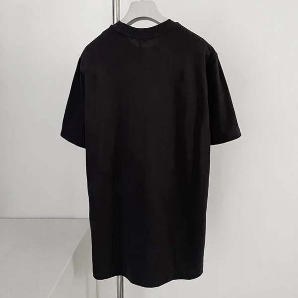 【モンクレール】ロゴ パッチ クルーネック T シャツ 8C0007189B8U