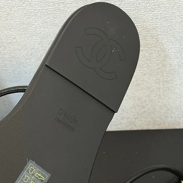 【人気♡】シャネル レザートングサンダル G47243X0100094305