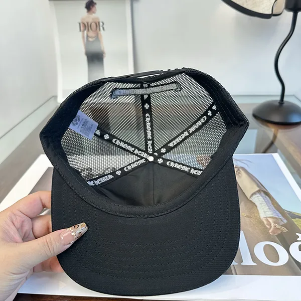 クロムハーツ MATTY BOY CAP WHITE キャップ Kux32017