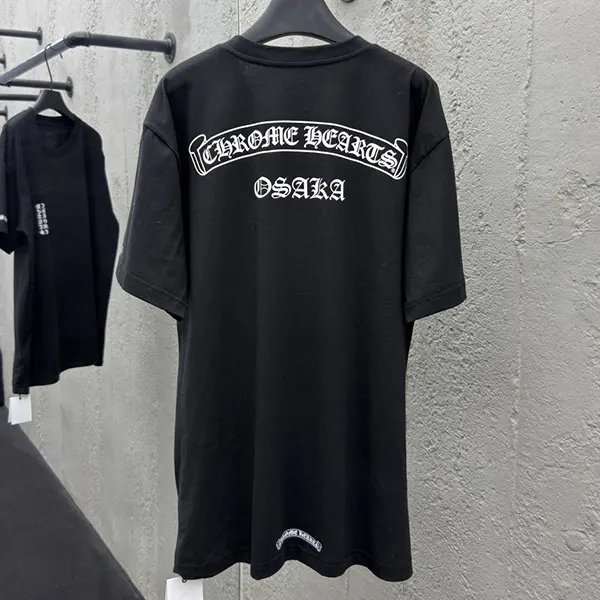 ブティック♪ クロムハーツ スクロールラベル半袖Tシャツ コピー Kue52326