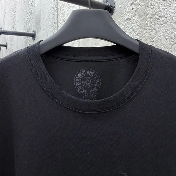 ブティック♪ クロムハーツ スクロールラベル半袖Tシャツ コピー Kue52326