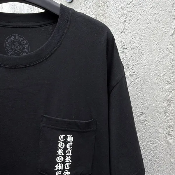 ブティック♪ クロムハーツ スクロールラベル半袖Tシャツ コピー Kue52326