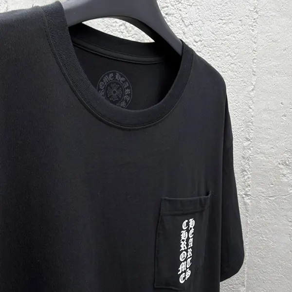ブティック♪ クロムハーツ スクロールラベル半袖Tシャツ コピー Kue52326