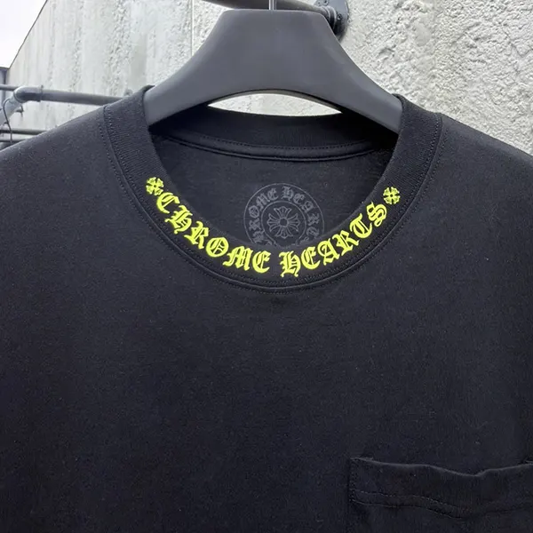 ★安心 クロムハーツ オリーブ スクリプト ロゴ Tシャツ N級品 ブラック Kuv21192