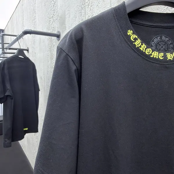 ★安心 クロムハーツ オリーブ スクリプト ロゴ Tシャツ N級品 ブラック Kuv21192