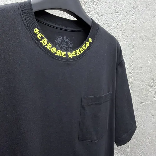 ★安心 クロムハーツ オリーブ スクリプト ロゴ Tシャツ N級品 ブラック Kuv21192
